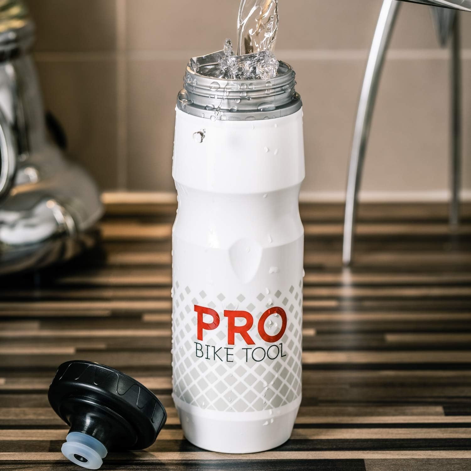 PRO BIKE TOOL Insulated Bike Water Bottle 680 ml 24 oz – Sports Carry Loop – for All Fitness and Cycling – Keep Drinks Cold, Longer – Soft Silicone Mouthpiece – Fast Flow Valve – Easy Squeeze Bidon